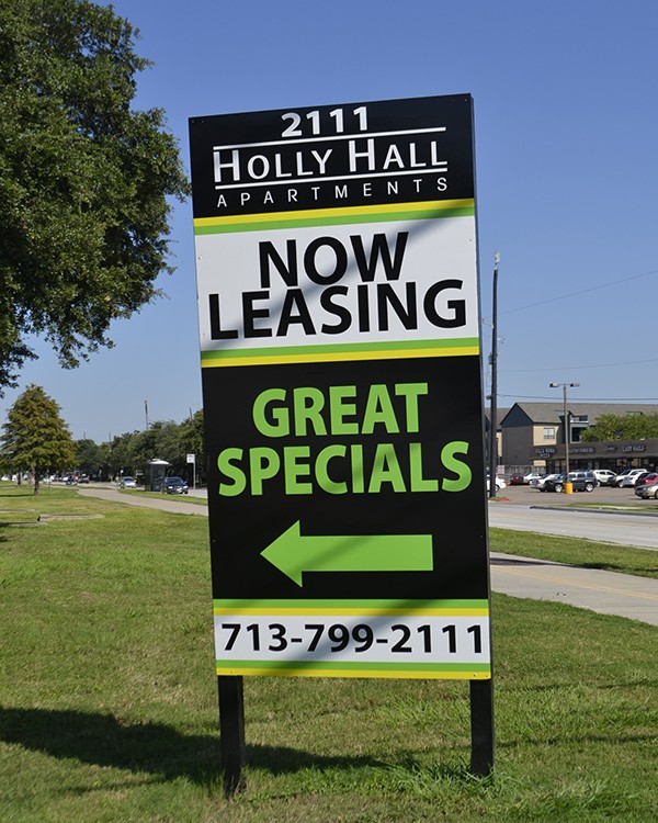 Attractive real estate signs by Stryker Designs in Pflugerville, TX